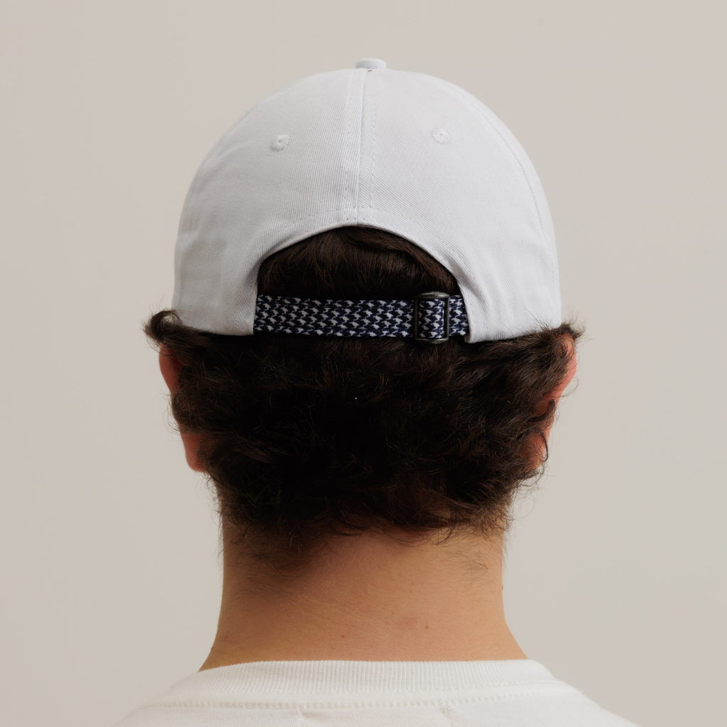 Cappellino bianco