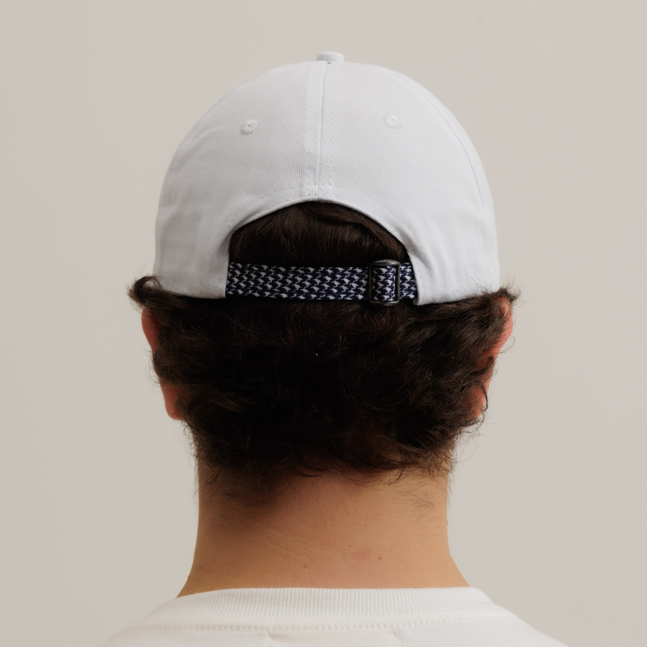 Cappellino bianco